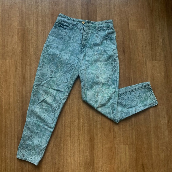 GUESS Vintage Paisley Jeans - Picture 3 of 6